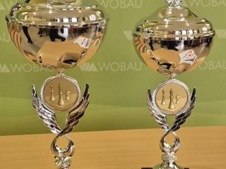 Die Siegerpokale der WOBAU